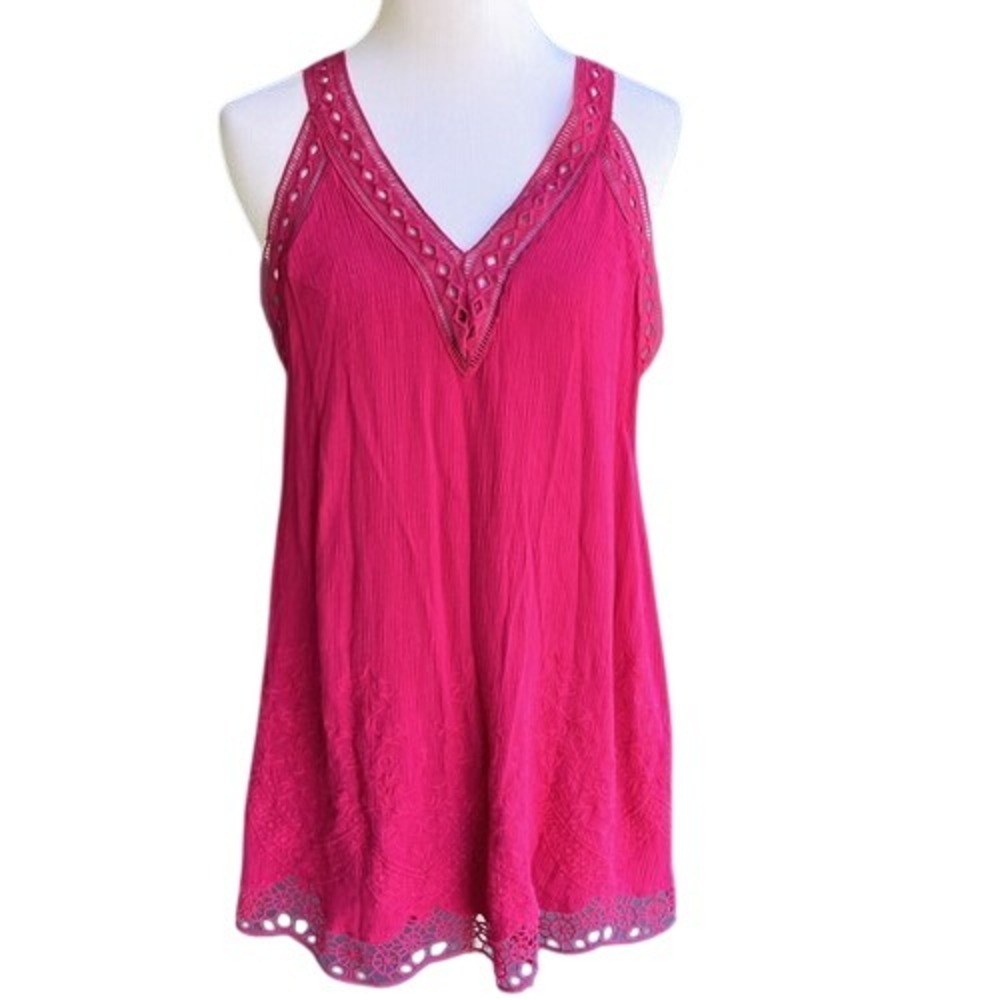 ASTR the Label Tank Top Size Small Hot Pink A-Line Tunic Length Embroidery Lace